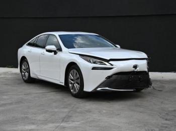  Salvage Toyota Mirai