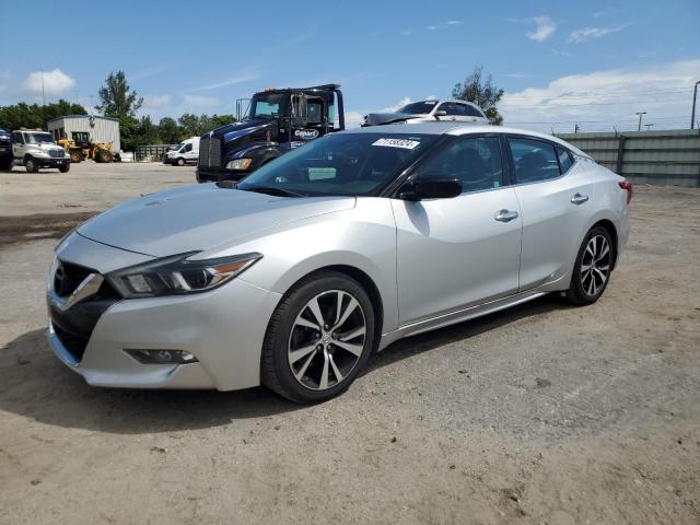  Salvage Nissan Maxima