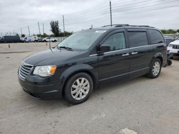  Salvage Chrysler Minivan