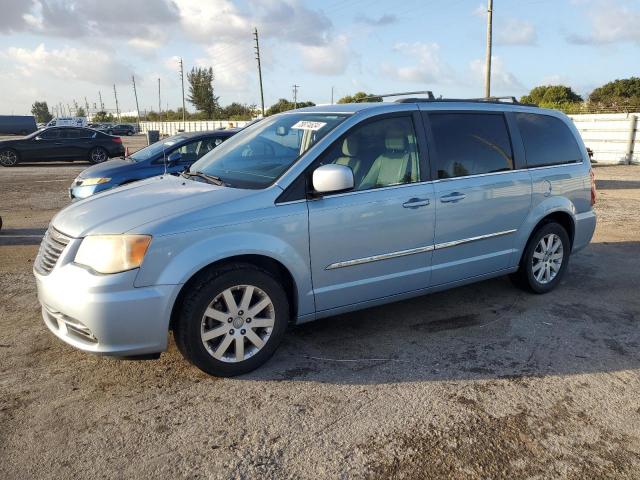  Salvage Chrysler Minivan