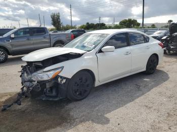  Salvage Nissan Altima