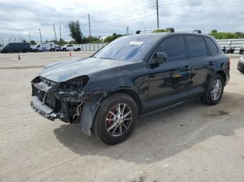  Salvage Porsche Cayenne