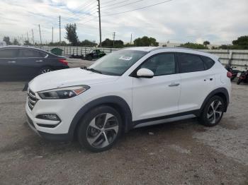  Salvage Hyundai TUCSON