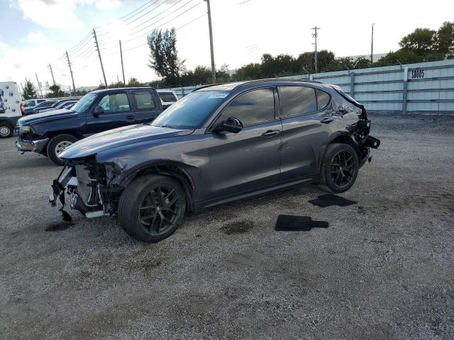  Salvage Alfa Romeo Stelvio