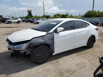  Salvage Hyundai ELANTRA