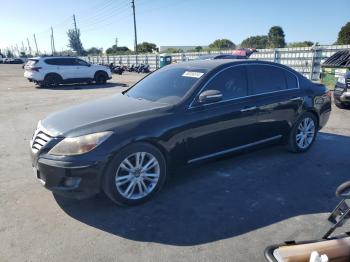  Salvage Hyundai Genesis