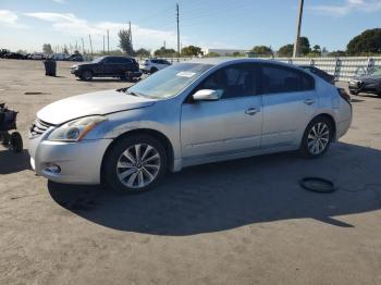  Salvage Nissan Altima