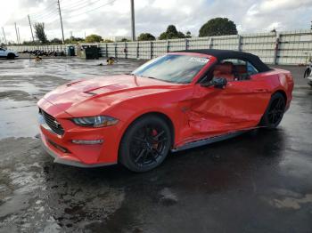  Salvage Ford Mustang