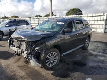  Salvage Nissan Pathfinder