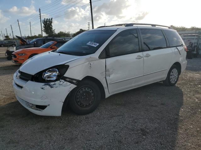  Salvage Toyota Sienna