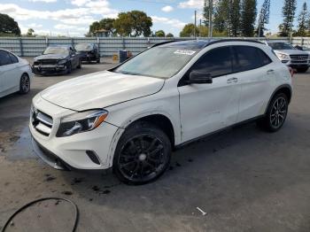  Salvage Mercedes-Benz GLA