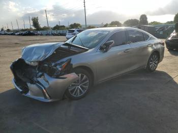  Salvage Lexus Es