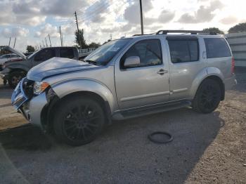  Salvage Nissan Pathfinder