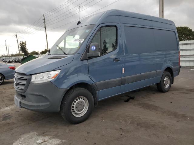  Salvage Mercedes-Benz Sprinter