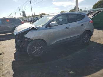  Salvage Hyundai TUCSON