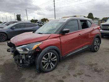  Salvage Nissan Kicks