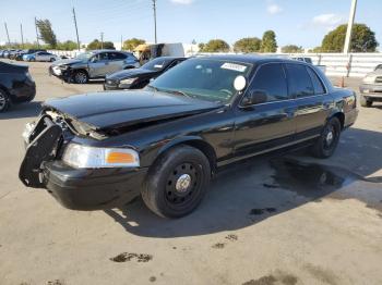  Salvage Ford Crown Vic