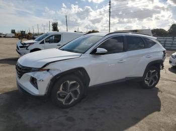  Salvage Hyundai TUCSON