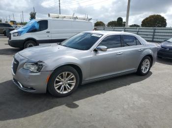  Salvage Chrysler 300
