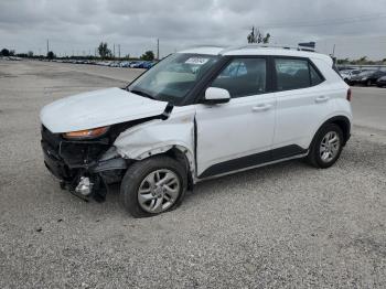  Salvage Hyundai VENUE