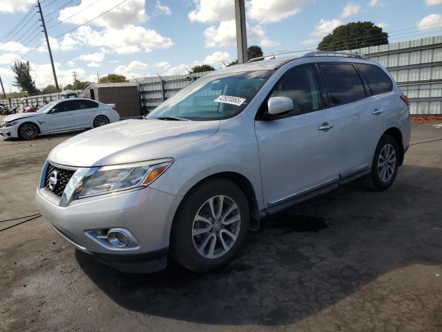  Salvage Nissan Pathfinder