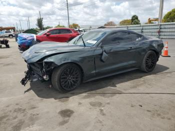  Salvage Ford Mustang