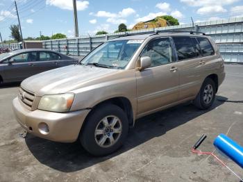  Salvage Toyota Highlander