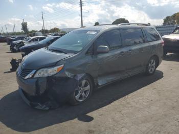  Salvage Toyota Sienna