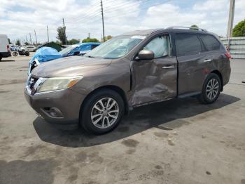  Salvage Nissan Pathfinder