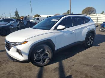  Salvage Hyundai TUCSON