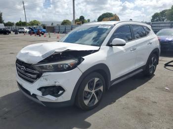  Salvage Hyundai TUCSON