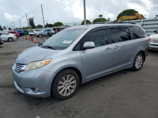  Salvage Toyota Sienna