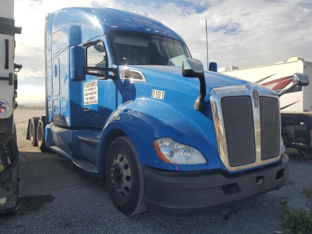  Salvage Kenworth Constructi