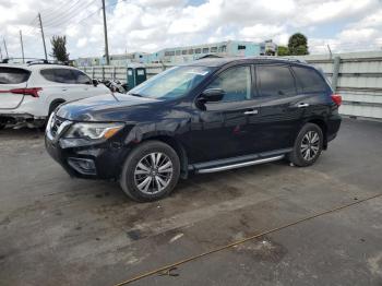  Salvage Nissan Pathfinder