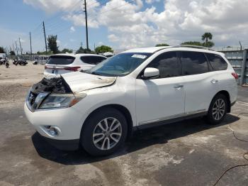 Salvage Nissan Pathfinder