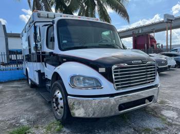  Salvage Freightliner M2 106 Med