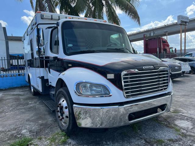  Salvage Freightliner M2 106 Med
