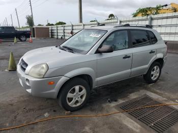  Salvage Hyundai TUCSON
