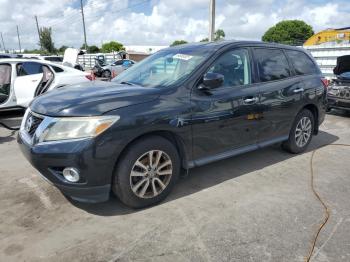  Salvage Nissan Pathfinder