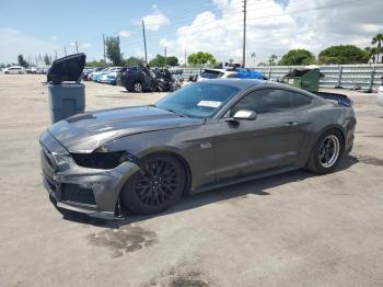  Salvage Ford Mustang