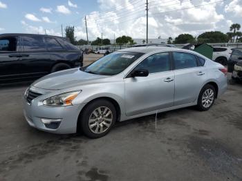  Salvage Nissan Altima