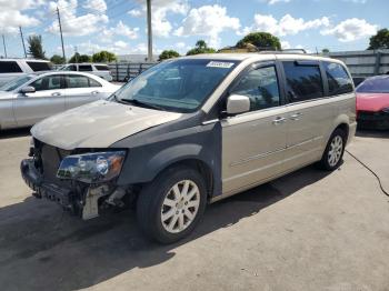  Salvage Chrysler Minivan