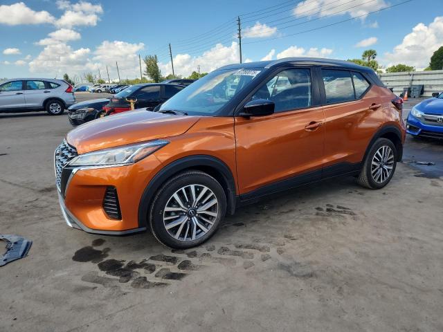  Salvage Nissan Kicks