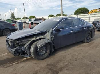  Salvage Nissan Maxima