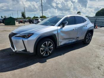  Salvage Lexus Ux