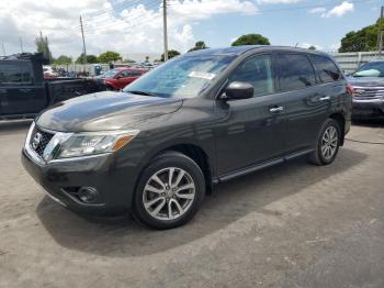  Salvage Nissan Pathfinder