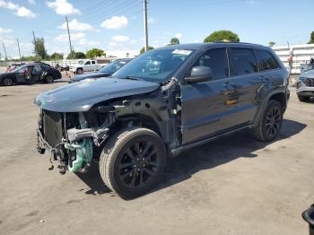  Salvage Jeep Grand Cherokee