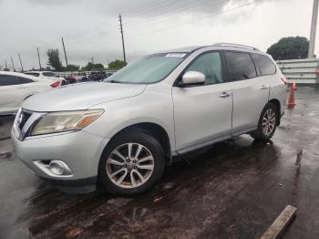  Salvage Nissan Pathfinder