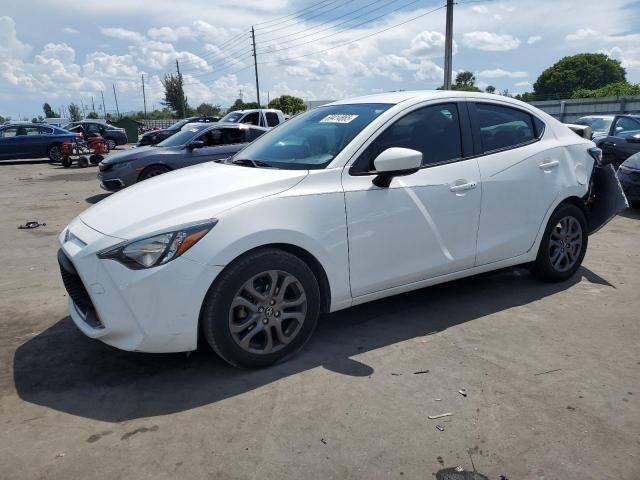  Salvage Toyota Yaris
