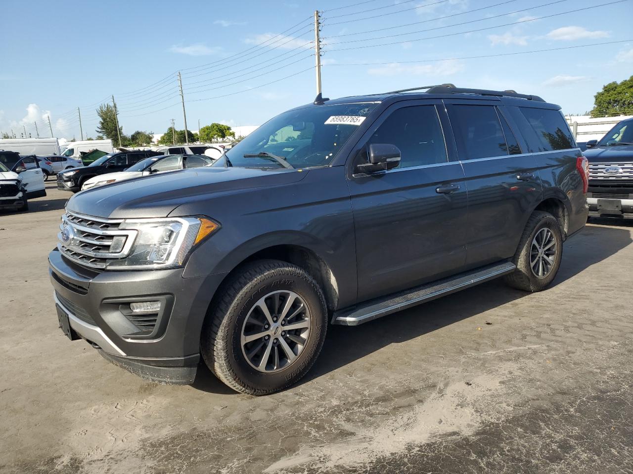 Ford Expedition Xlt Image 1
